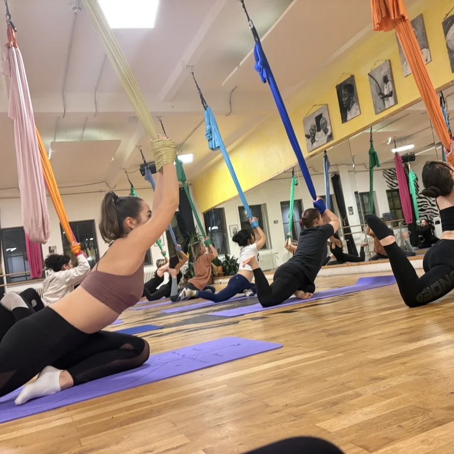 AERIAL YOGA