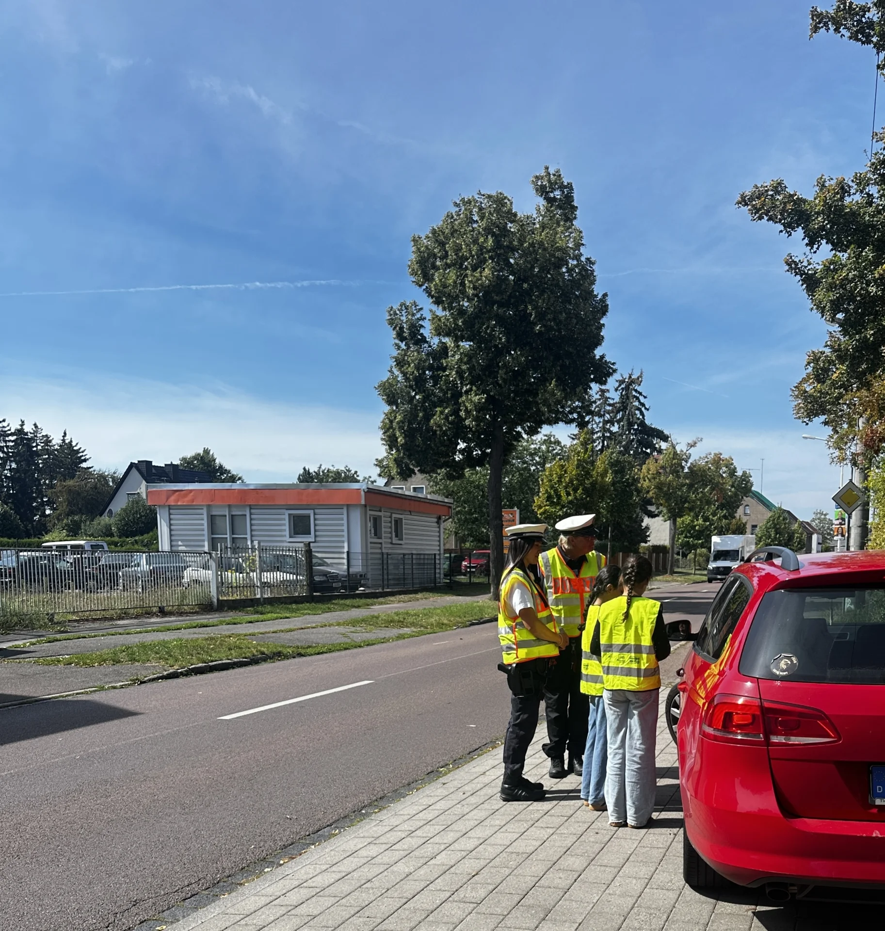 Ein "Sünder*In" wird ermahnt