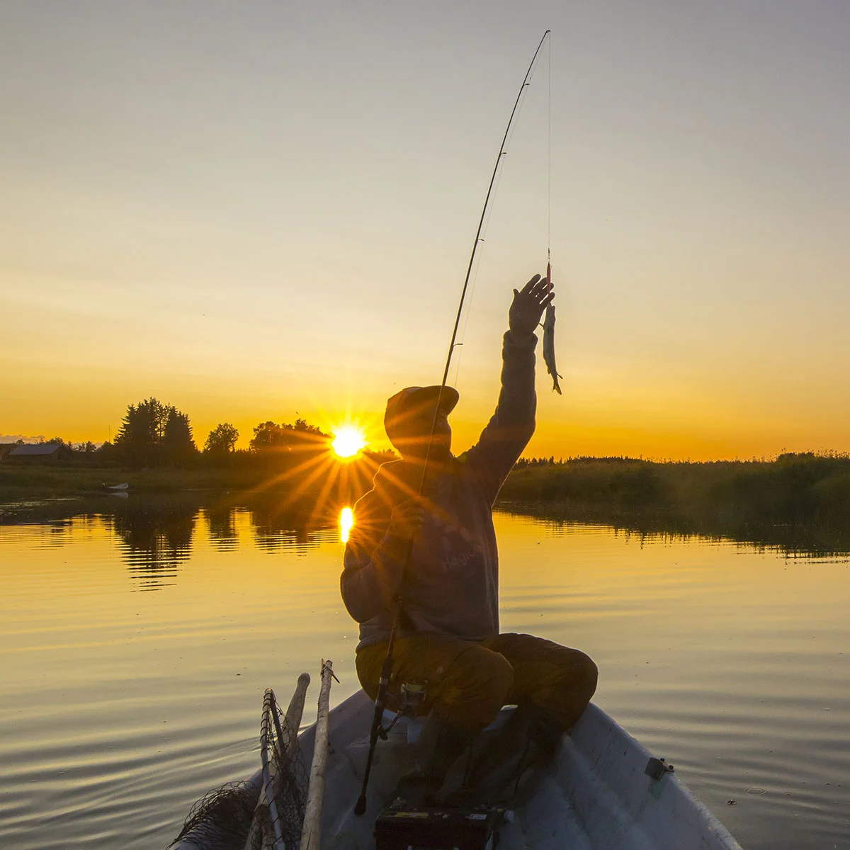 Lake_Levi_fisherman_VisitLevi