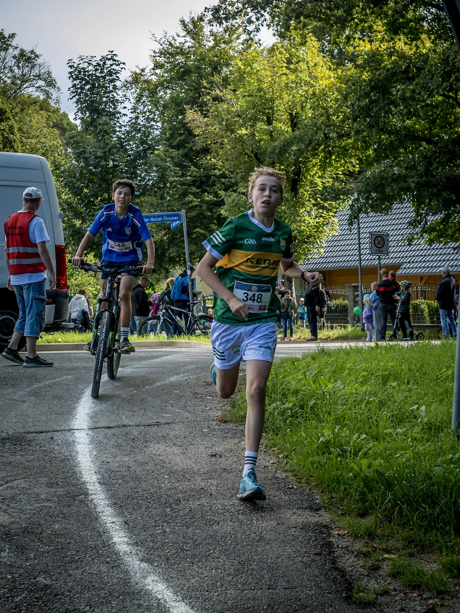 Run and Bike 2025_Hannes mit Laufpartner2_Fotorecht_Jan Conrady