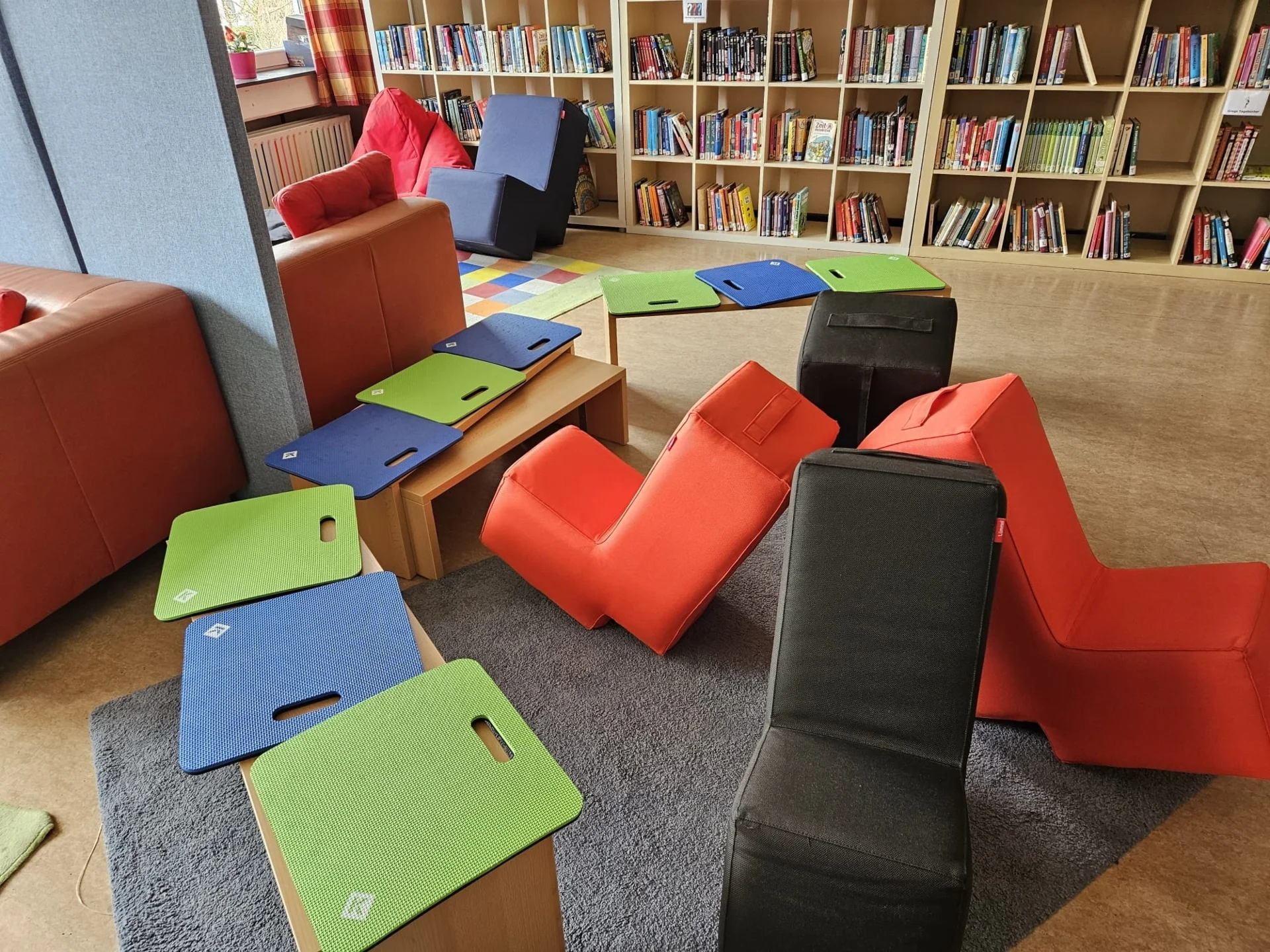 Neue Möble in der Bücherei