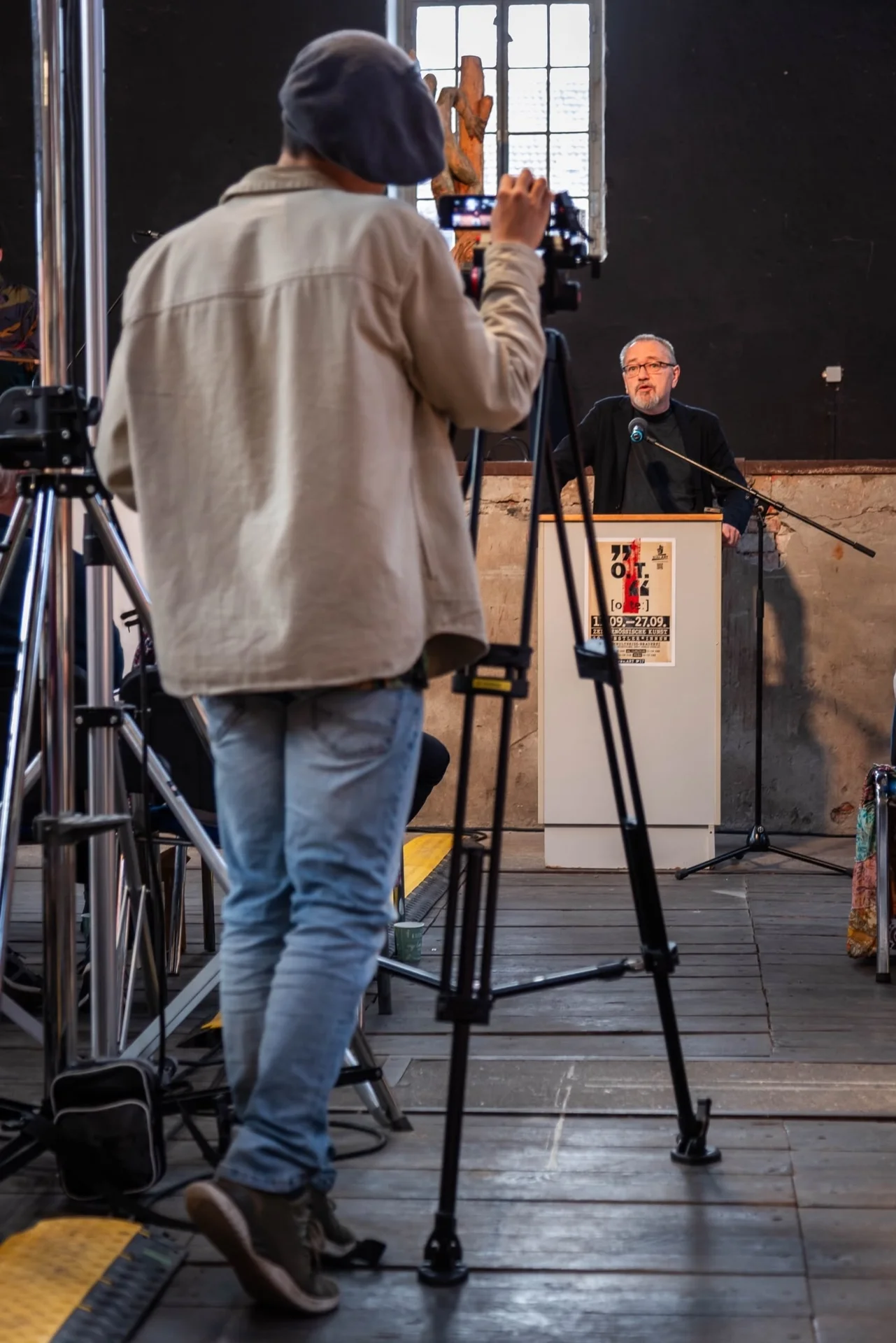 Andreas Hillger zum Thema "o. T." | @JulianeNaumannPhotography