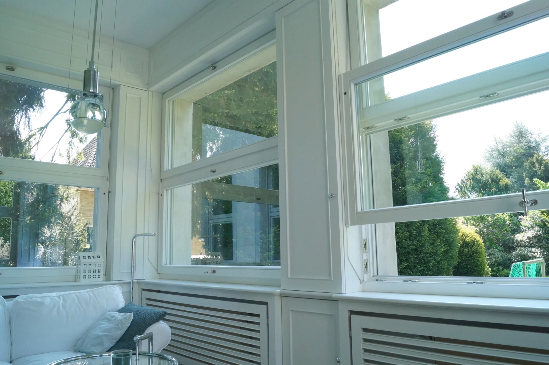 Vertikal-Schiebefenster aus Holz