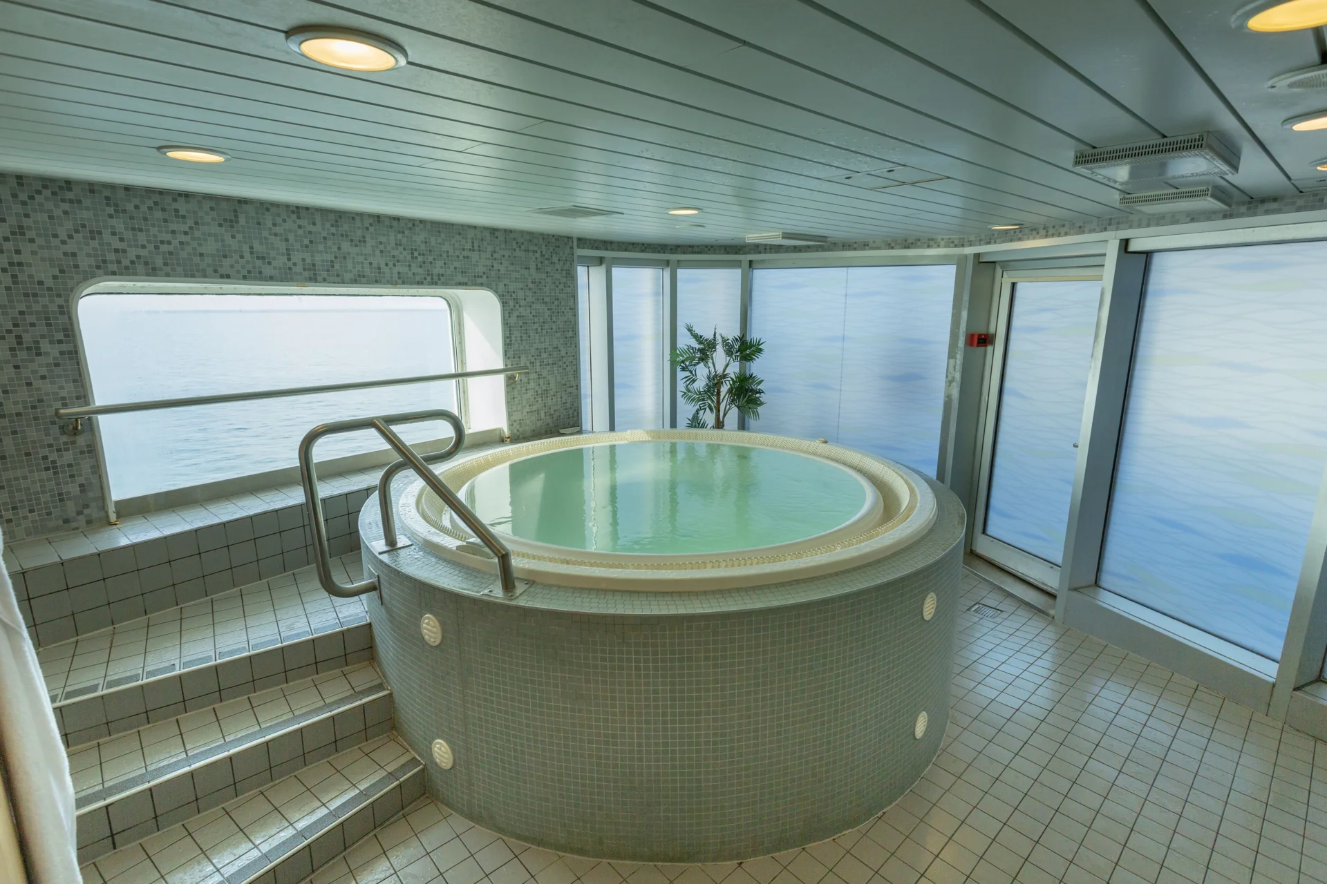 finnlines-star-class-pool-8