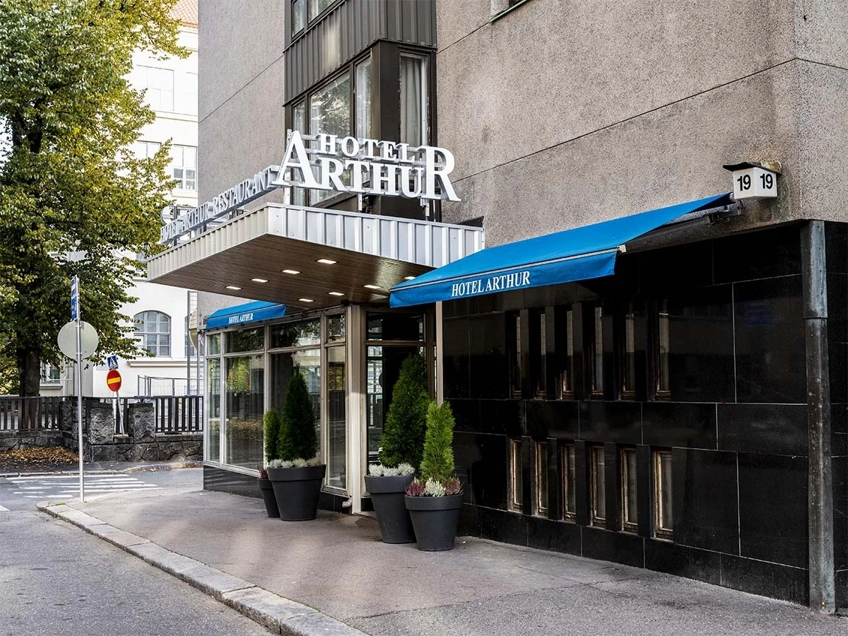 Eingang Hotel Arthur