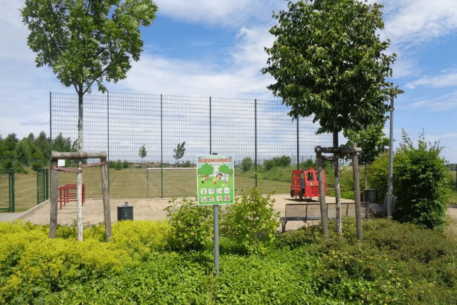 Spielplatz Mehrzweckplatz in Obergruna