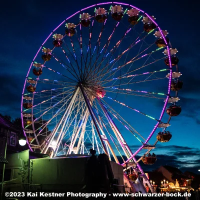 Riesenrad Fahrgeschäft
