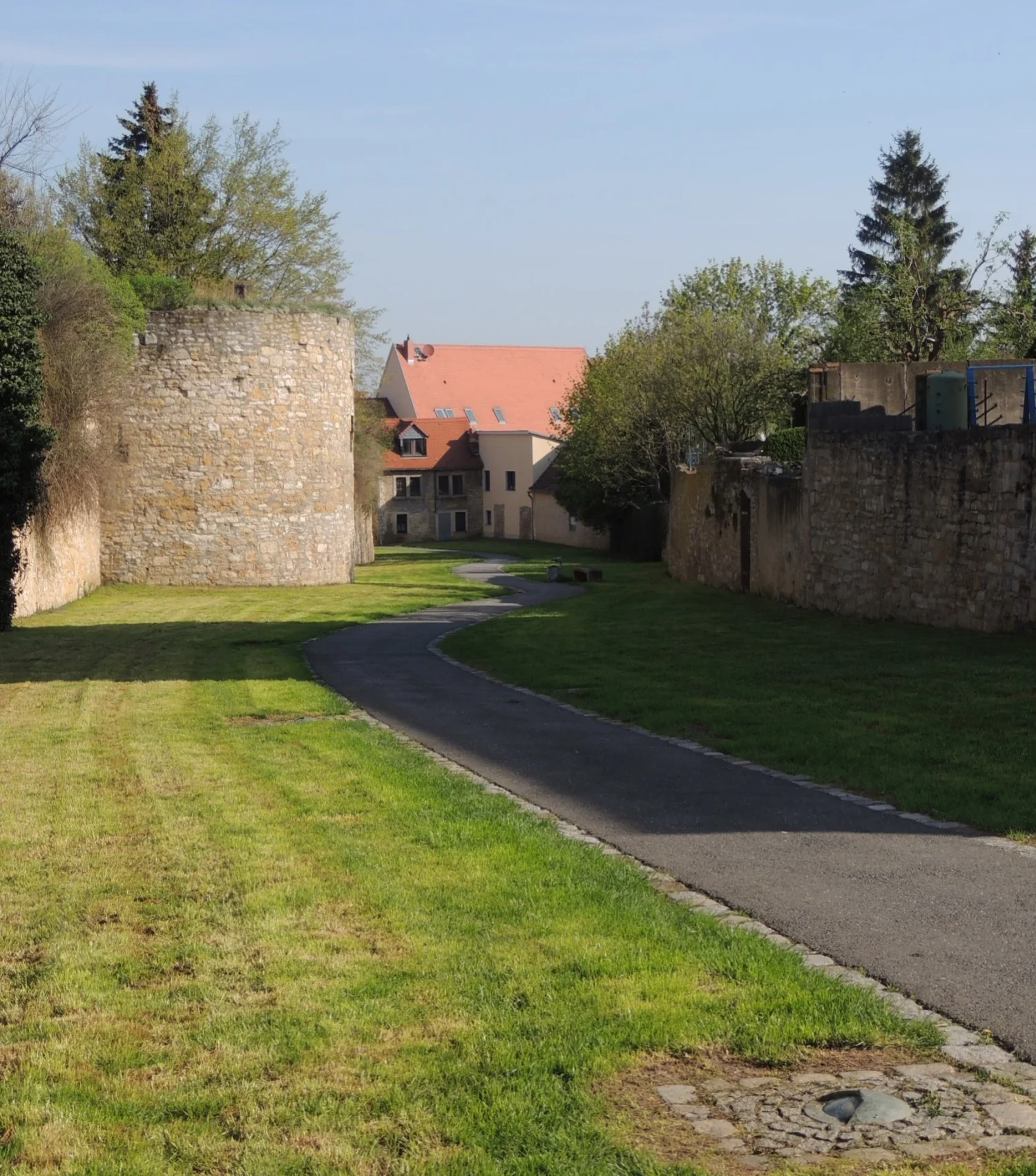 Blick in den Schießgraben Richtung Norden