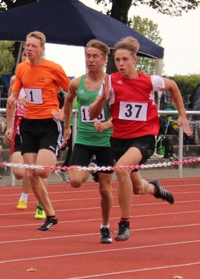 Milian 100m  (Bild vergr&ouml;&szlig;ern)