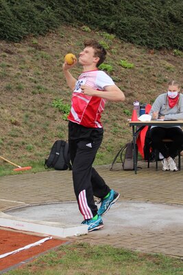 Robin Kugelsto&szlig;en  (Bild vergr&ouml;&szlig;ern)