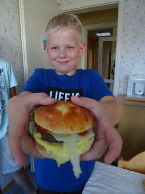 Foto des Albums: Sommerferienaktion: Burger grillen