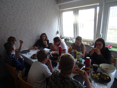Foto des Albums: Sommerferienaktion: Burger grillen