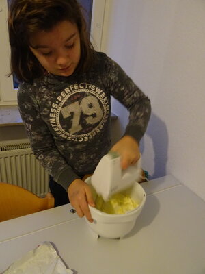 Foto des Albums: Aktionstag mit Claudia: Plätzchen backen