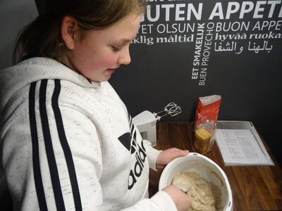Foto des Albums: Aktionstag mit Claudia: Plätzchen backen