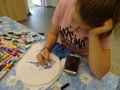 Foto des Albums: Sommerferienaktion: T-Shirt gestalten