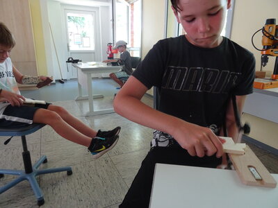 Foto des Albums: Sommerferienaktion: Bauen mit Holz_1+2