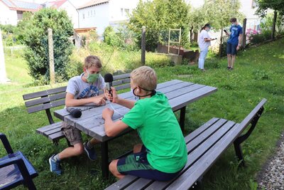 Foto des Albums: Ferienprogramm 2020: Psssst! - Zus ist auf Sendung! - Der Jugendradio-Kanal ZusOnPoint ist 
