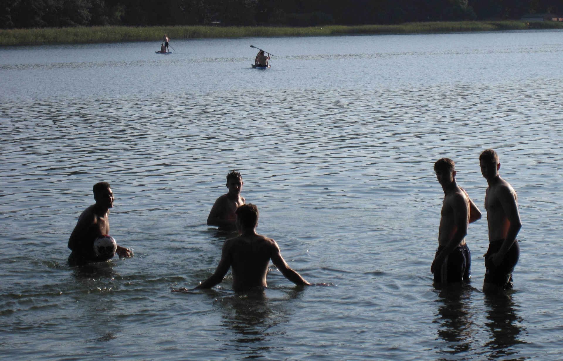 Bild: Wasserball im Wutzsee.