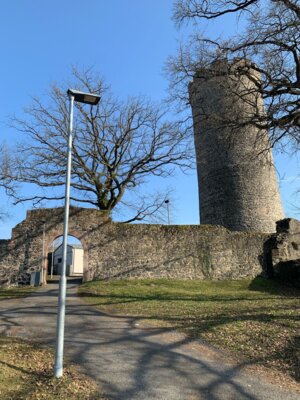 Foto des Albums: Lißberg, Burghalle und Außengelände der Burganlage