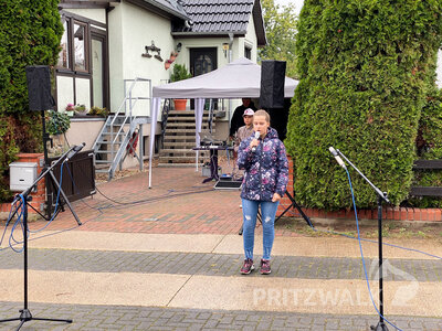 Sophia Bleier mit ihrem Soloauftritt.  (Bild vergr&ouml;&szlig;ern)