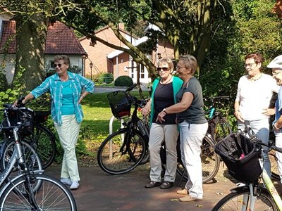 Foto des Albums: Radtour der Rhader Landfrauen nach Rhadereistedt zur Sternfahrt