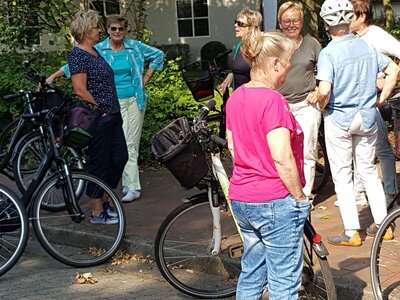 Foto des Albums: Radtour der Rhader Landfrauen nach Rhadereistedt zur Sternfahrt