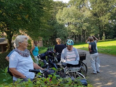 Foto des Albums: Radtour der Rhader Landfrauen nach Rhadereistedt zur Sternfahrt
