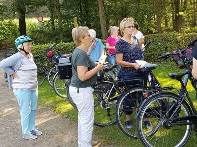 Foto des Albums: Radtour der Rhader Landfrauen nach Rhadereistedt zur Sternfahrt