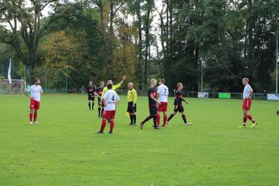 Foto des Albums: Häsener SV - FC Falkenthaler Füchse