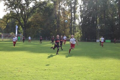 Foto des Albums: Häsener SV - FC Falkenthaler Füchse