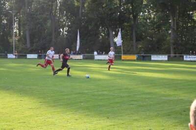 Foto des Albums: Häsener SV - FC Falkenthaler Füchse