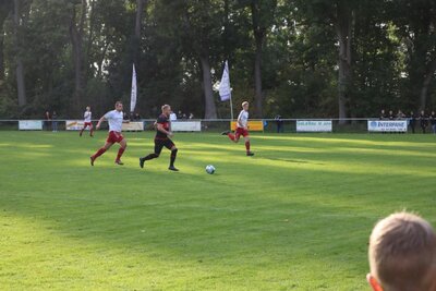 Foto des Albums: Häsener SV - FC Falkenthaler Füchse