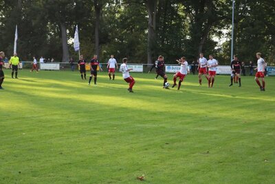 Foto des Albums: Häsener SV - FC Falkenthaler Füchse