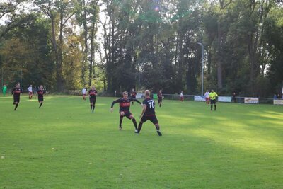 Foto des Albums: Häsener SV - FC Falkenthaler Füchse