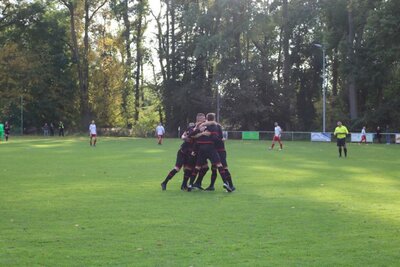 Foto des Albums: Häsener SV - FC Falkenthaler Füchse