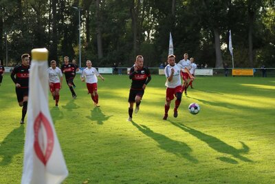 Foto des Albums: Häsener SV - FC Falkenthaler Füchse