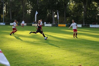 Foto des Albums: Häsener SV - FC Falkenthaler Füchse