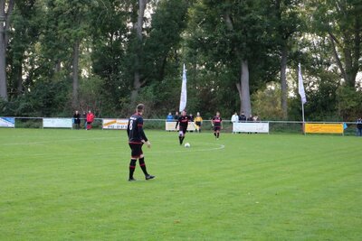 Foto des Albums: Häsener SV - FC Falkenthaler Füchse