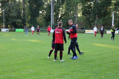 Foto des Albums: Häsener SV - FC Falkenthaler Füchse
