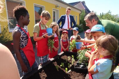 Foto des Albums: Eine großzügige Spende unserer Sparkasse