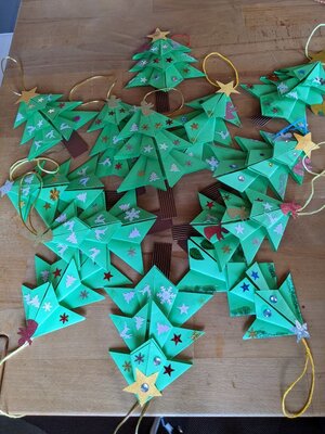 Foto des Albums: Adventsbasteln