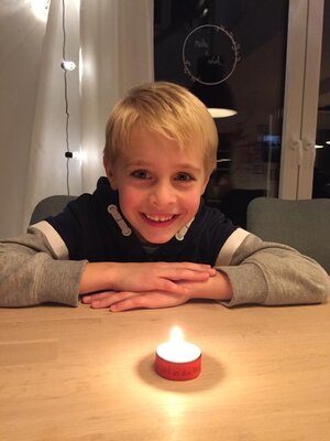 Foto des Albums: Bring Licht ins Dunkel