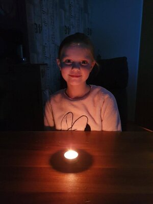 Foto des Albums: Bring Licht ins Dunkel