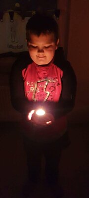 Foto des Albums: Bring Licht ins Dunkel