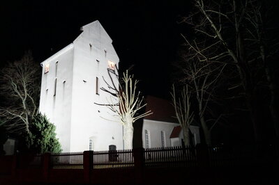 Vorschaubild: Beleuchtete Kirche Freienhufen