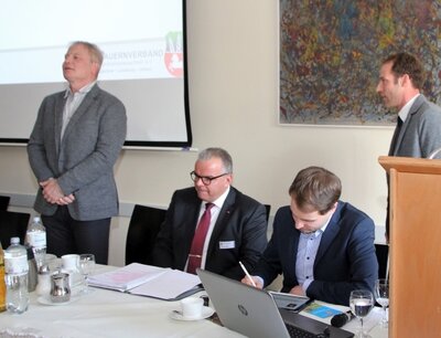 Foto des Albums: Vortrag bei Uelzener Kreisversammlung