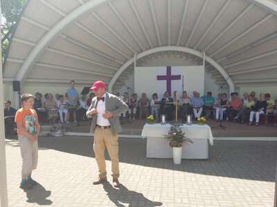 Foto des Albums: Der Gottesdienst im Grünen