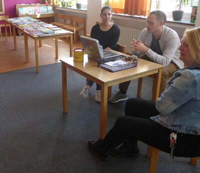 buchausstellung  (Bild vergr&ouml;&szlig;ern)