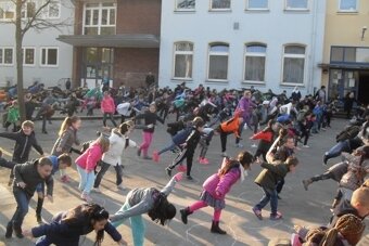 montag 6  (Bild vergr&ouml;&szlig;ern)