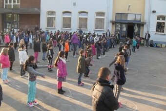 montag 8  (Bild vergr&ouml;&szlig;ern)